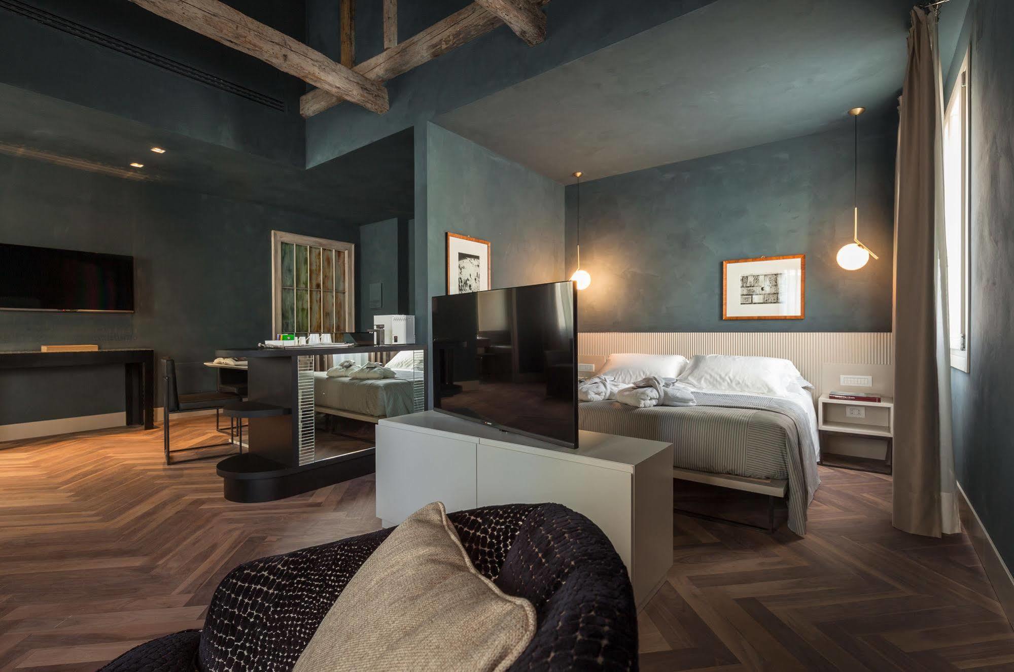 Liassidi Wellness Suites Venecia Exterior foto