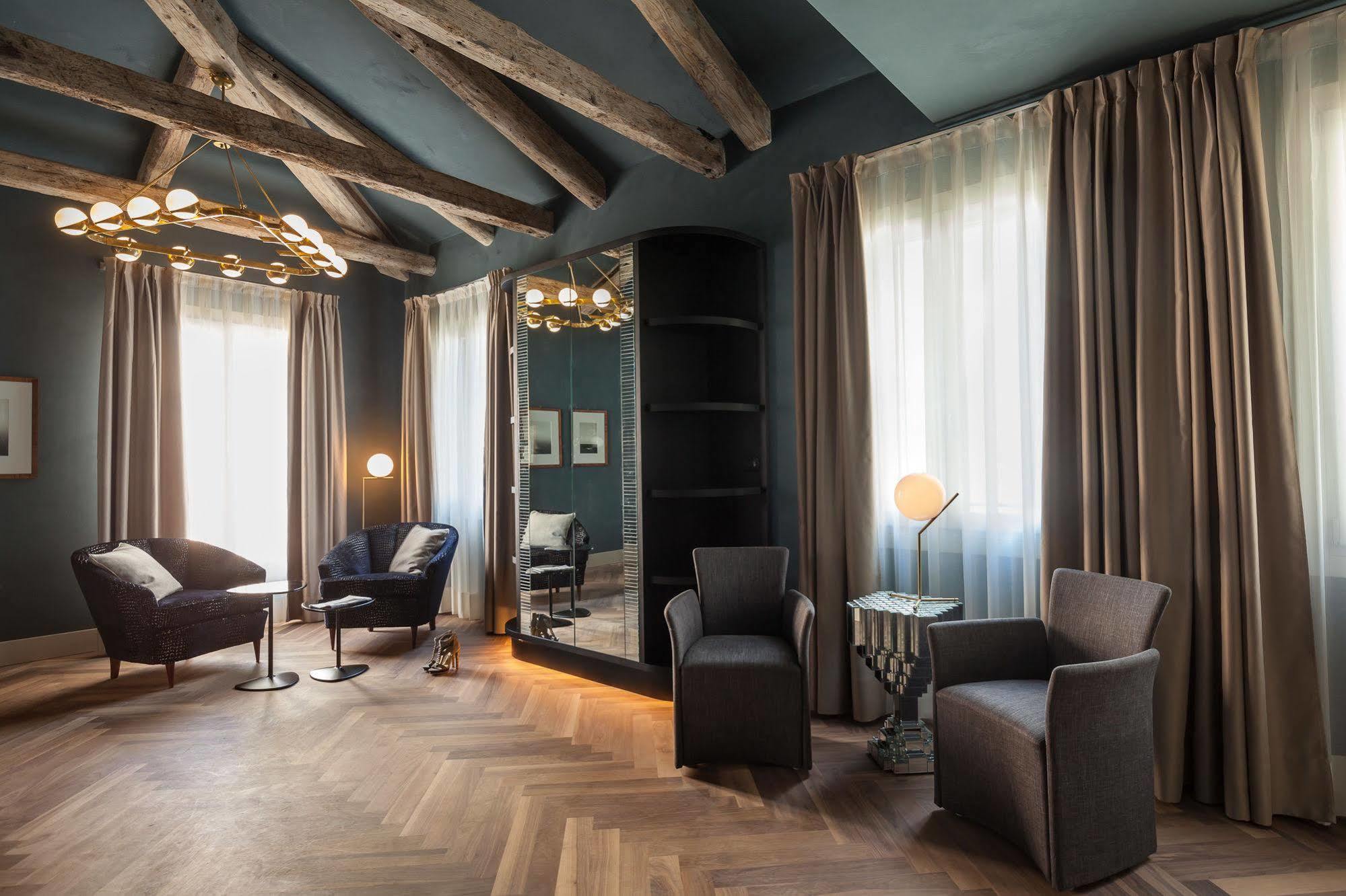 Liassidi Wellness Suites Venecia Exterior foto