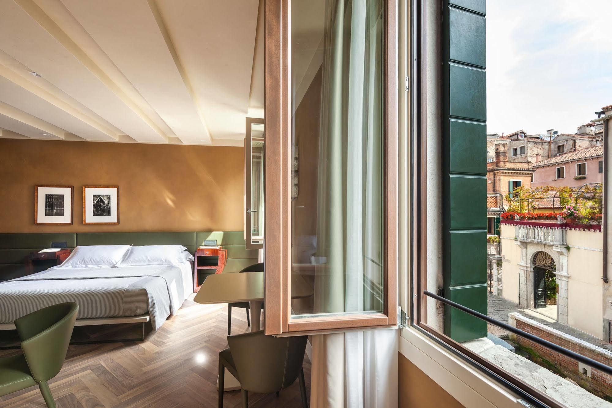 Liassidi Wellness Suites Venecia Exterior foto