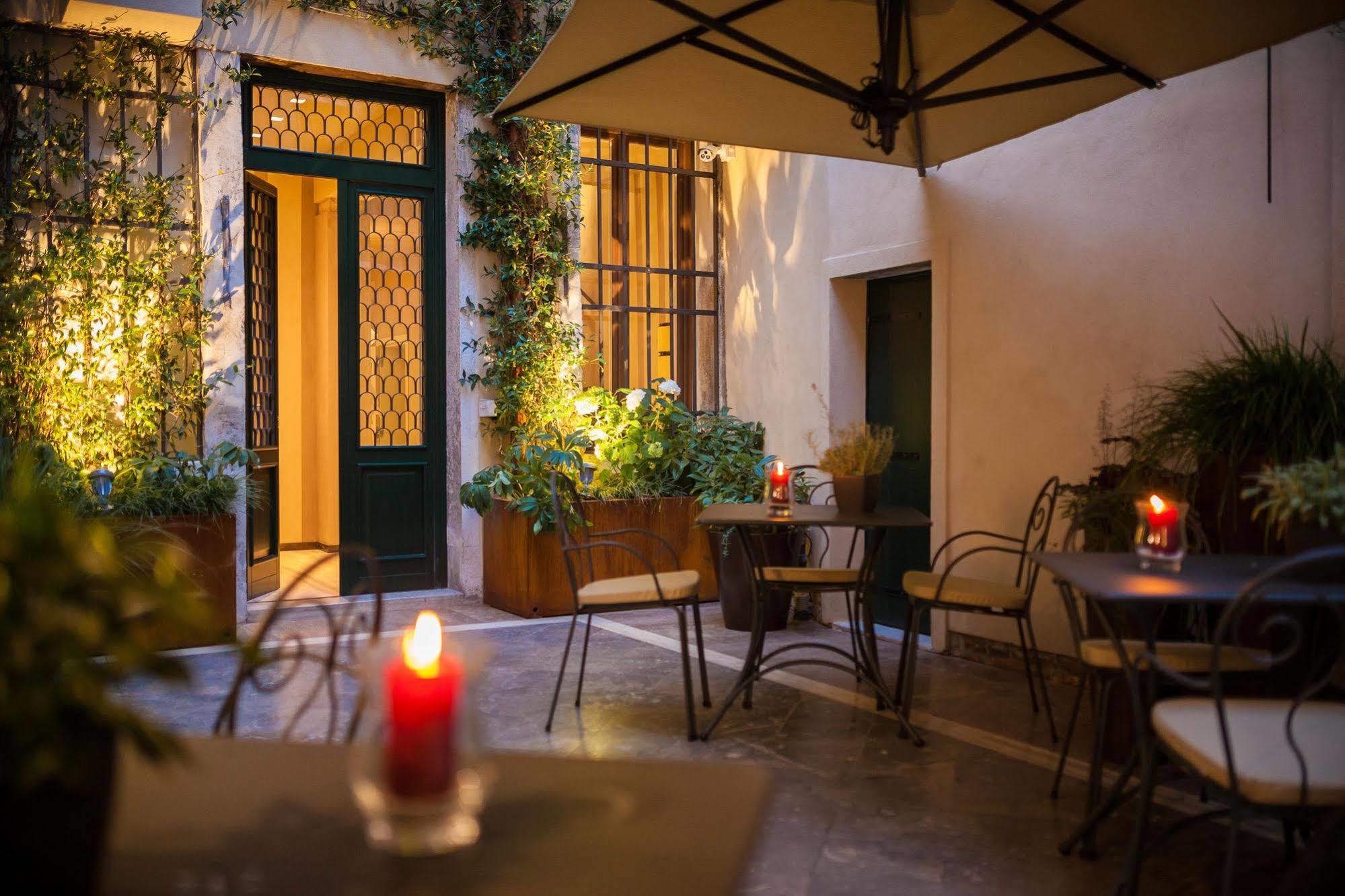 Liassidi Wellness Suites Venecia Exterior foto